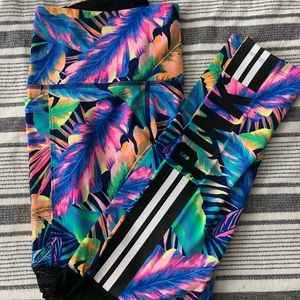 Pink workout leggings